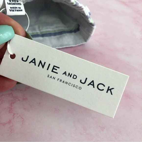 NWT Janie and Jack shorts white with blue & green stripes size 3-6 months - Picture 9 of 11